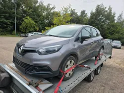 Grau Gebraucht 2016 Renault Captur SUV | 3.750 €