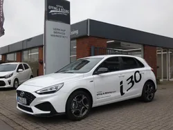 Weiß Gebraucht 2023 Hyundai i30 N Line Limousine | 21.990 € (Teuer)