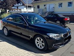 Schwarz Gebraucht 2014 BMW 318 Gran Turismo Limousine | 13.500 € (Teuer)