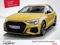 Gelb Gebraucht 2024 Audi A3 Sportback S-Line Limousine | 35.975 €