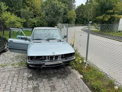 Blau Gebraucht 1984 BMW 520 Limousine | 4.000 €