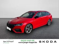 Velvetrot metallic met. Gebraucht 2021 Skoda Octavia First Edition Kombi | 29.900 €