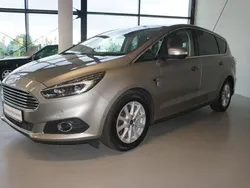 Grau Gebraucht 2017 Ford S-MAX S Van / Kleinbus | 17.850 € (Etwas zu teuer)