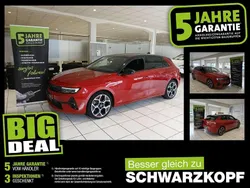 Chili rot/kardio rot Gebraucht 2022 Opel Astra Limousine | 21.440 € (Fairer Preis)