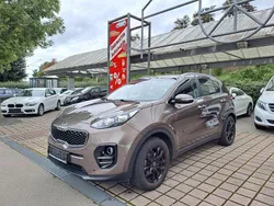Braun Gebraucht 2017 Kia Sportage Vision SUV | 12.950 € (Fairer Preis)