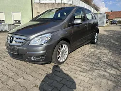 Beige Gebraucht 2010 Mercedes B180 Van / Kleinbus | 4.200 € (Superpreis)