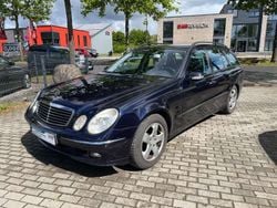 Blau Gebraucht 2005 Mercedes E320 Avantgarde Kombi | 3.490 € (Superpreis)