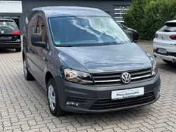 Grau Gebraucht 2017 VW Caddy Van / Kleinbus | 9.500 € (Superpreis)