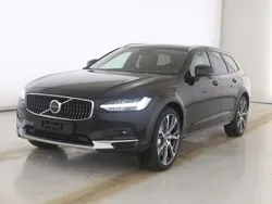 Onyx black / metallic Gebraucht 2023 Volvo V90 CC Ultimate Kombi | 62.890 € (Teuer)