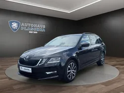 Schwarzmagic perleffekt Gebraucht 2020 Skoda Octavia Soleil Kombi | 18.450 € (Guter Preis)