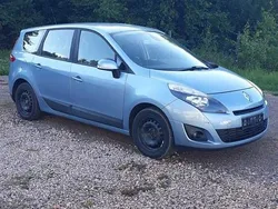 Blau Gebraucht 2011 Renault Mégane III Van / Kleinbus | 2.499 € (Guter Preis)