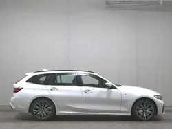 Alpinweiss iii Gebraucht 2020 BMW 320 M Sport Kombi | 21.980 € (Guter Preis)