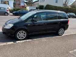 Schwarz Gebraucht 2009 Opel Zafira Van / Kleinbus | 2.800 €