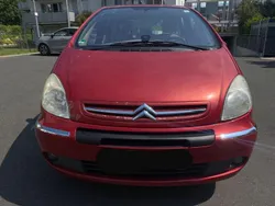 Rot Gebraucht 2005 Citroën Xsara Van / Kleinbus | 1.699 €
