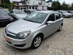 Silber Gebraucht 2009 Opel Astra Edition Limousine | 1.499 € (Guter Preis)