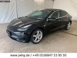 Black metallic Gebraucht 2020 Tesla Model 3 Standard Range Plus Limousine | 21.420 € (Guter Preis)