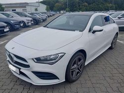 Polarweiss Gebraucht 2022 Mercedes CLA250e AMG Limousine | 25.750 € (Superpreis)