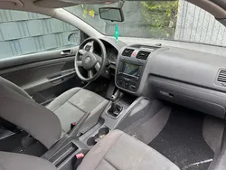 Blau Gebraucht 2005 VW Golf V Kleinwagen | 1.300 € (Guter Preis)
