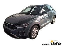 Blau Gebraucht 2024 VW T-Roc Life SUV | 25.690 € (Etwas zu teuer)