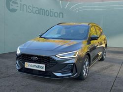 Grau Gebraucht 2023 Ford Focus ST-Line Kombi | 25.199 € (Fairer Preis)