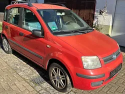 Rot Gebraucht 2004 Fiat Panda Kleinwagen | 1.250 €
