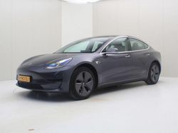 Grau Gebraucht 2020 Tesla Model 3 Standard Range Limousine | 17.900 € (Guter Preis)