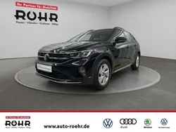 Deep black perleffekt Gebraucht 2023 VW Taigo Life SUV | 17.620 €
