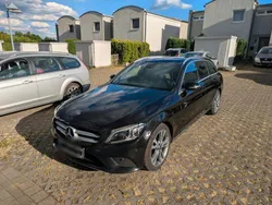 Schwarz Gebraucht 2018 Mercedes C300 Kombi | 24.200 € (Etwas zu teuer)