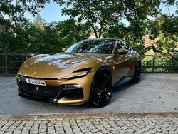 Gold Gebraucht 2024 Ferrari Purosangue SUV | 544.000 €