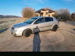 Grau Gebraucht 2004 Opel Signum Kombi | 900 € (Fairer Preis)
