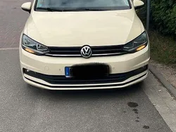 Gelb Gebraucht 2019 VW Touran United Van / Kleinbus | 10.000 € (Guter Preis)