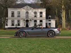 Grau Gebraucht 2019 Maserati GranCabrio Cabrio | 139.150 €