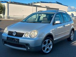 Silber Gebraucht 2004 VW Polo Cross Edition Kleinwagen | 1.999 € (Fairer Preis)