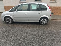 Grau Gebraucht 2003 Opel Meriva Van / Kleinbus | 750 € (Superpreis)