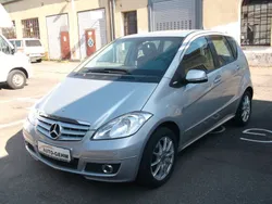 Silber Gebraucht 2011 Mercedes A200 Van / Kleinbus | 13.800 €