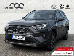 Grau Gebraucht 2024 Toyota RAV4 Hybrid Team SUV | 40.900 € (Fairer Preis)