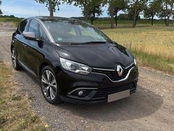 Schwarz Gebraucht 2017 Renault Scénic Intens Van / Kleinbus | 9.799 € (Fairer Preis)