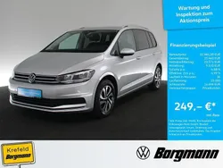 Silber Gebraucht 2023 VW Touran Active Van / Kleinbus | 32.881 € (Fairer Preis)