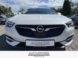 Weiß Gebraucht 2017 Opel Insignia Kombi | 12.990 € (Fairer Preis)