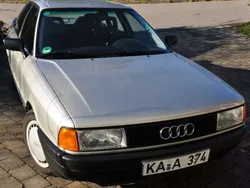Silber Gebraucht 1988 Audi 80 Limousine | 2.999 €