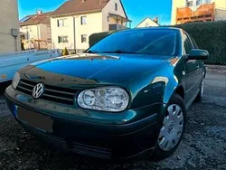 Grün Gebraucht 2000 VW Golf IV Kleinwagen | 1.000 € (Fairer Preis)