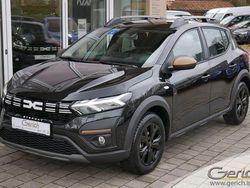 Perlmuttschwarz metallic Gebraucht 2025 Dacia Sandero Extreme Limousine | 19.900 € (Fairer Preis)