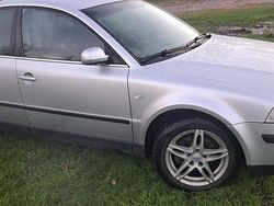 Silber Gebraucht 2003 VW Passat Limousine | 2.399 € (Etwas zu teuer)