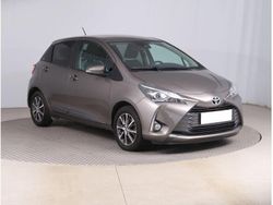 Gray (metallic) Gebraucht 2019 Toyota Yaris Comfort Limousine | 13.490 € (Fairer Preis)