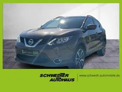 Brown metalic Gebraucht 2015 Nissan Qashqai 360º SUV | 12.790 € (Fairer Preis)