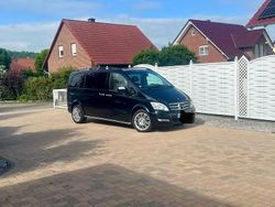 Schwarz Gebraucht 2011 Mercedes Viano Edition Van / Kleinbus | 16.599 € (Fairer Preis)