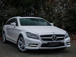 Weiß Gebraucht 2012 Mercedes CLS350 Shooting Brake AMG Kombi | 10.990 € (Superpreis)