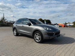 Grau Gebraucht 2014 Porsche Cayenne SUV | 13.950 € (Guter Preis)