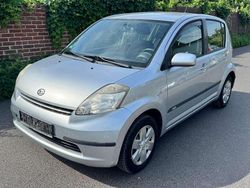 Silber Gebraucht 2006 Daihatsu Sirion Kleinwagen | 2.750 € (Teuer)