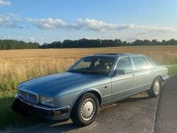 Blau Gebraucht 1992 Jaguar XJ40 Limousine | 10.500 €